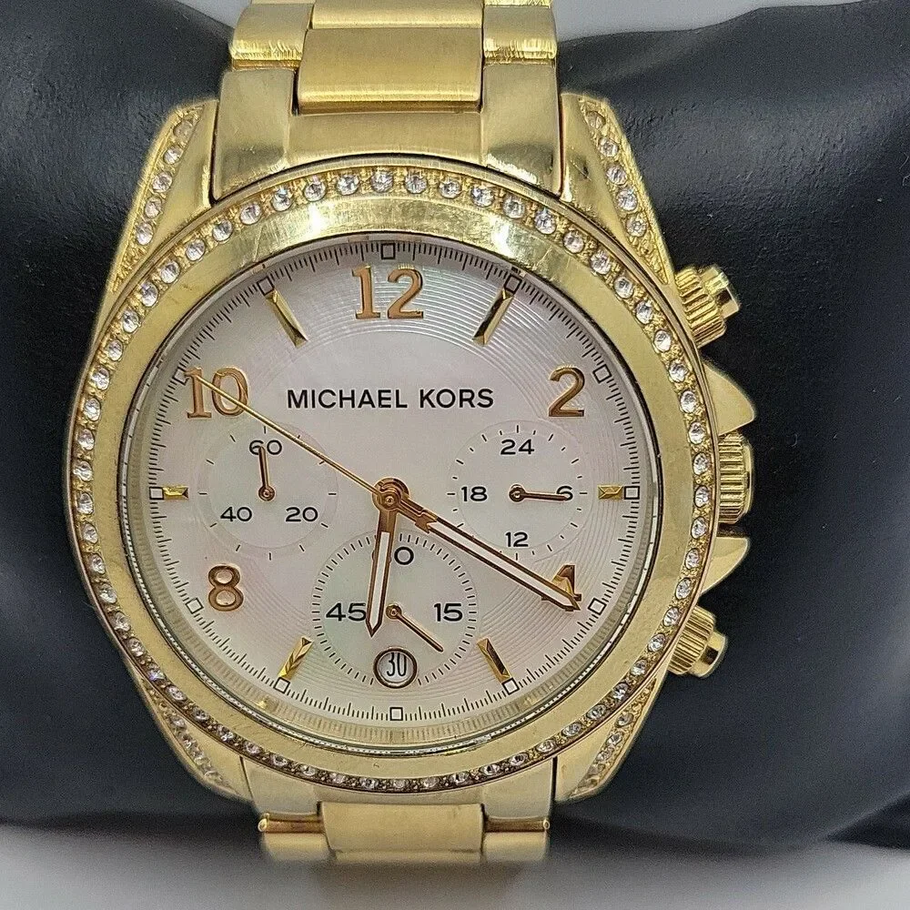 Michael Kors MK5521 Women's Stainless Steel Analog White Dial Quartz Watch AM476